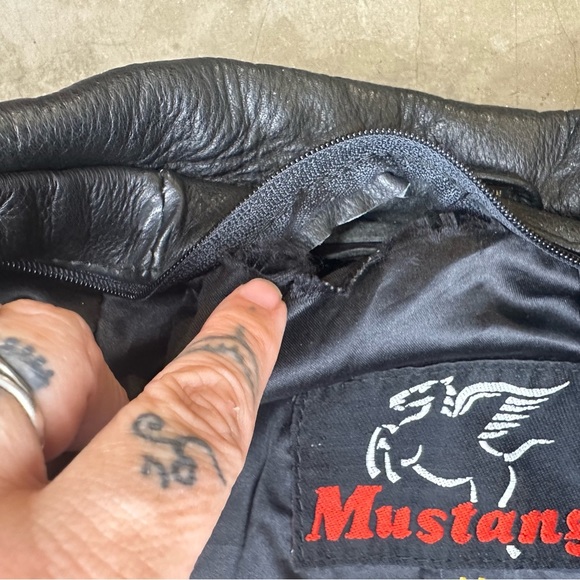 Mustang Women’s Black Leather Biker Jacket Size Med - Picture 5 of 10